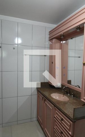 Apartamento à venda com 100m², 3 quartos e sem vagaBanheiro armário