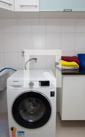 Casa de condomínio à venda com 199m², 4 quartos e 4 vagas Casa de condomínio à venda com 199m², 4 quartos e 4 vagasÁrea de Serviço