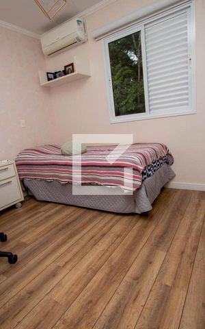 Casa de condomínio à venda com 199m², 4 quartos e 4 vagas Casa de condomínio à venda com 199m², 4 quartos e 4 vagasQuarto 2