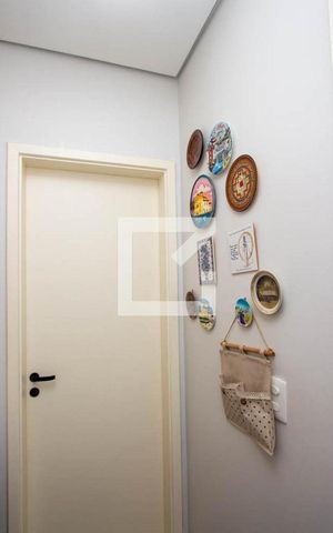 Casa de condomínio à venda com 199m², 4 quartos e 4 vagas Casa de condomínio à venda com 199m², 4 quartos e 4 vagasHall de entrada