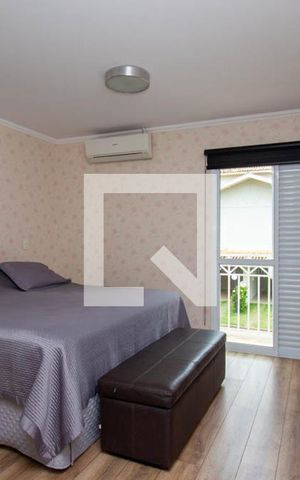 Casa de condomínio à venda com 199m², 4 quartos e 4 vagas Casa de condomínio à venda com 199m², 4 quartos e 4 vagasDetalhe do Banheiro da Suite