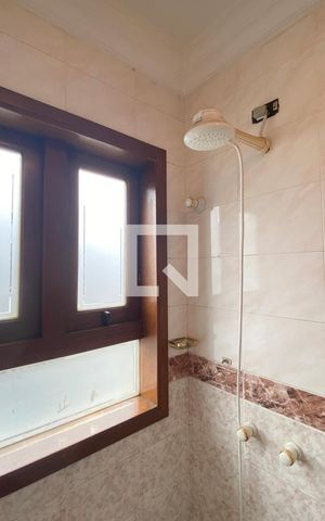 Casa de condomínio à venda com 954m², 4 quartos e 8 vagasBanheiro da Suíte 3