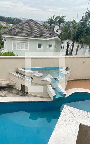 Casa de condomínio à venda com 954m², 4 quartos e 8 vagasVista da Sacada