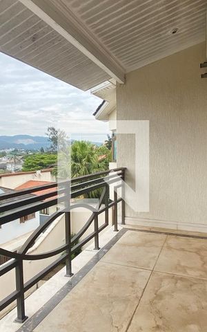 Casa de condomínio à venda com 954m², 4 quartos e 8 vagassacada da Suíte 2