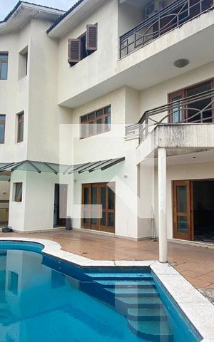 Casa de condomínio à venda com 954m², 4 quartos e 8 vagasPiscina