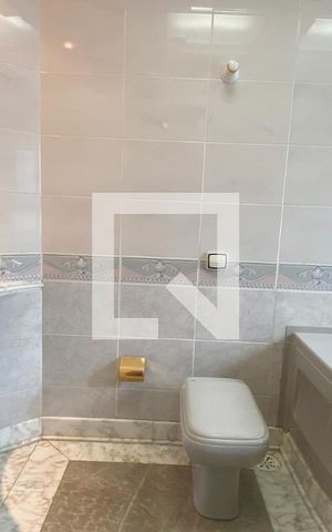 Casa de condomínio à venda com 954m², 4 quartos e 8 vagasBanheiro da Suíte 2