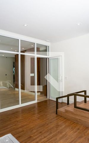 Apartamento à venda com 265m², 4 quartos e 6 vagas Apartamento à venda com 265m², 4 quartos e 6 vagasÁrea comum - Brinquedoteca
