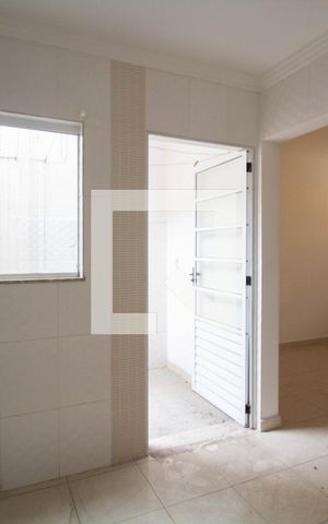 Casa de condomínio à venda com 60m², 2 quartos e 1 vaga Casa de condomínio à venda com 60m², 2 quartos e 1 vagaCozinha