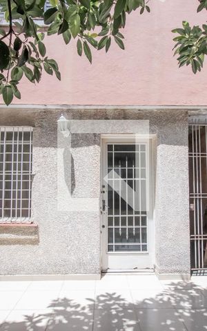 Casa para alugar com 200m², 3 quartos e 1 vaga Casa para alugar com 200m², 3 quartos e 1 vagaVaranda