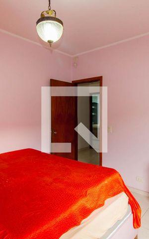 Casa à venda com 420m², 4 quartos e 2 vagas Casa à venda com 420m², 4 quartos e 2 vagasQuarto 3