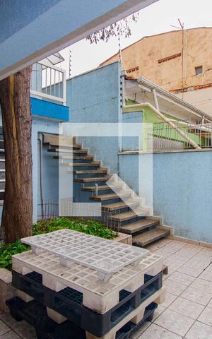 Casa à venda com 420m², 4 quartos e 2 vagas Casa à venda com 420m², 4 quartos e 2 vagasGaragem