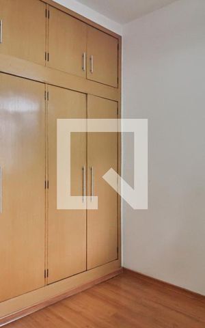 Apartamento à venda com 185m², 4 quartos e 2 vagasQuarto 2