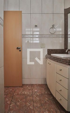 Apartamento à venda com 185m², 4 quartos e 2 vagasBanheiro do Corredor