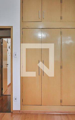 Apartamento à venda com 185m², 4 quartos e 2 vagasQuarto 2
