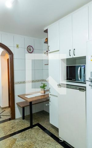 Casa à venda com 227m², 3 quartos e 2 vagas Casa à venda com 227m², 3 quartos e 2 vagasCozinha