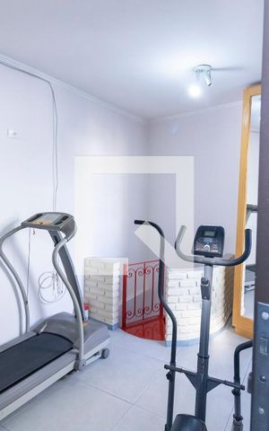 Casa à venda com 227m², 3 quartos e 2 vagas Casa à venda com 227m², 3 quartos e 2 vagasSala Fitness