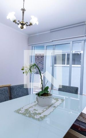 Casa à venda com 227m², 3 quartos e 2 vagas Casa à venda com 227m², 3 quartos e 2 vagasSala de Jantar