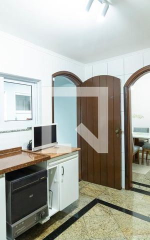 Casa à venda com 227m², 3 quartos e 2 vagas Casa à venda com 227m², 3 quartos e 2 vagasCozinha
