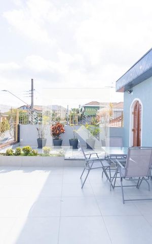 Casa à venda com 227m², 3 quartos e 2 vagas Casa à venda com 227m², 3 quartos e 2 vagasVaranda do quarto 2