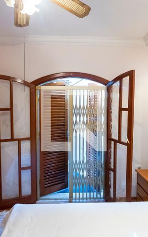 Casa à venda com 227m², 3 quartos e 2 vagas Casa à venda com 227m², 3 quartos e 2 vagasSuite