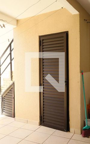 Casa à venda com 256m², 4 quartos e 2 vagasLavanderia