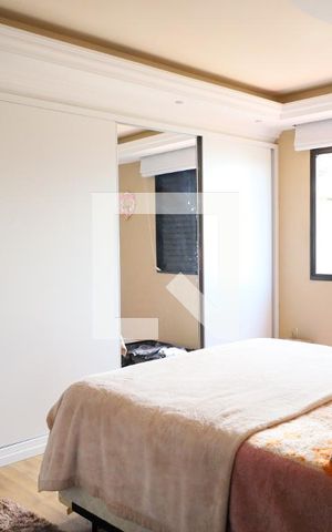 Casa à venda com 256m², 4 quartos e 2 vagasSuíte 