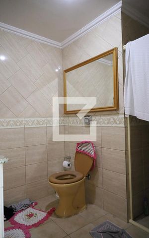 Casa à venda com 256m², 4 quartos e 2 vagasBanheiro da Suíte