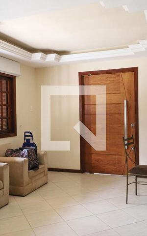 Casa à venda com 256m², 4 quartos e 2 vagasSala 2