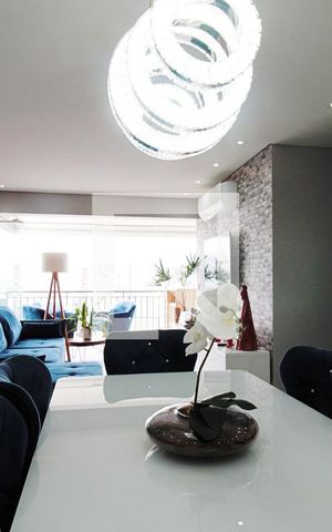Apartamento à venda com 90m², 3 quartos e 3 vagas Apartamento à venda com 90m², 3 quartos e 3 vagasSala