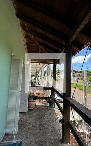 Casa à venda com 480m², 4 quartos e 4 vagasSacada da Sala