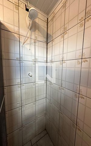 Casa à venda com 480m², 4 quartos e 4 vagasBanheiro 2
