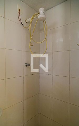 Casa de condomínio para alugar com 30m², 1 quarto e sem vagaBanheiro