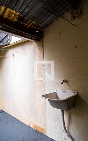 Casa de condomínio para alugar com 30m², 1 quarto e sem vagaÁrea de Serviço