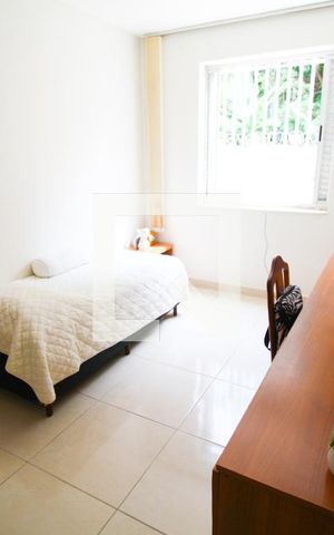Apartamento à venda com 248m², 3 quartos e 1 vaga Apartamento à venda com 248m², 3 quartos e 1 vagaquarto
