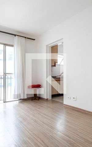 Apartamento à venda com 40m², 1 quarto e 1 vaga Apartamento à venda com 40m², 1 quarto e 1 vagaSala