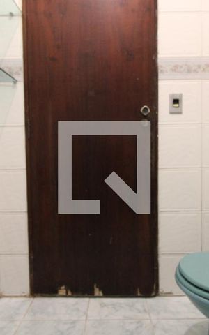 Casa para alugar com 90m², 2 quartos e 1 vagaBanheiro