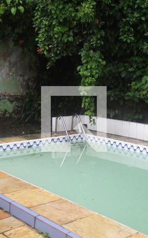 Casa à venda com 1609m², 4 quartos e 4 vagasPiscina