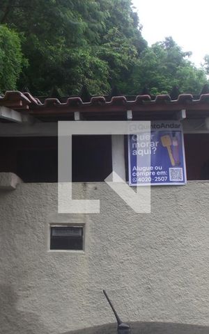 Casa à venda com 1609m², 4 quartos e 4 vagasFachada