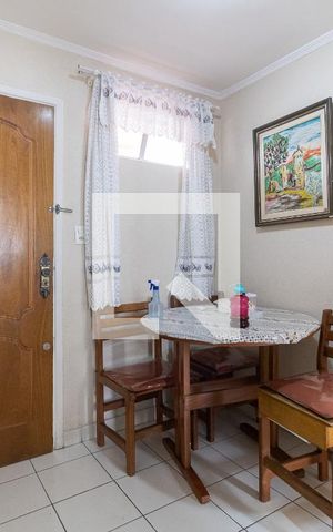 Apartamento à venda com 54m², 2 quartos e sem vaga Apartamento à venda com 54m², 2 quartos e sem vagaSala