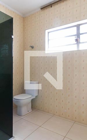 Casa à venda com 291m², 4 quartos e 3 vagas Casa à venda com 291m², 4 quartos e 3 vagasBanheiro