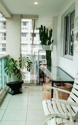 Apartamento à venda com 90m², 3 quartos e 2 vagasVaranda da Sala