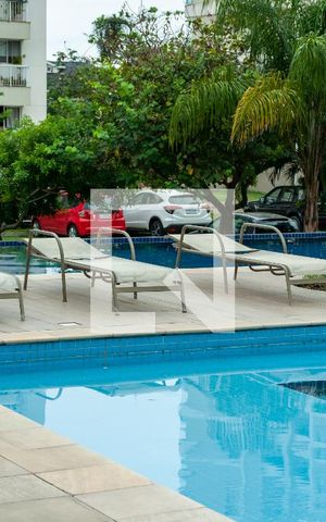 Apartamento à venda com 90m², 3 quartos e 2 vagasÁrea comum - Piscina