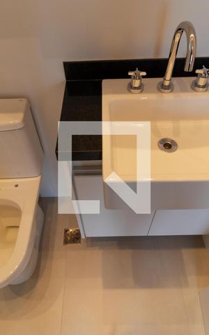 Apartamento para alugar com 75m², 2 quartos e 2 vagasBanheiro da Suíte 02