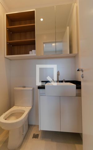 Apartamento para alugar com 75m², 2 quartos e 2 vagasBanheiro da Suíte 02
