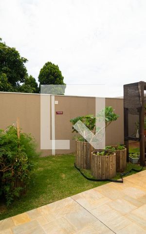 Apartamento para alugar com 75m², 2 quartos e 2 vagasÁrea comum - Horta e Orquidário