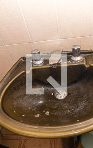 Casa à venda com 331m², 5 quartos e 2 vagasBanheiro da Suíte