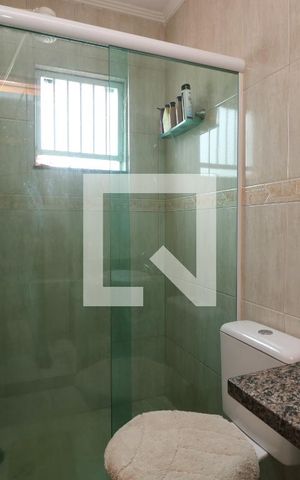 Casa à venda com 100m², 3 quartos e 4 vagasBanheiro