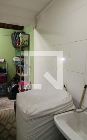 Casa à venda com 100m², 3 quartos e 4 vagasÁrea de Serviço