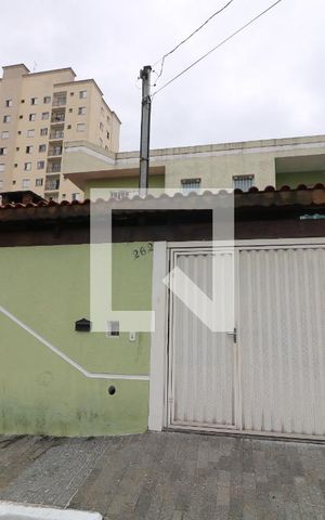 Casa à venda com 100m², 3 quartos e 4 vagasFachada