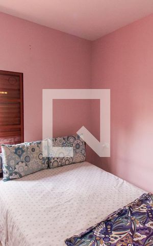Casa à venda com 256m², 6 quartos e 3 vagas Casa à venda com 256m², 6 quartos e 3 vagasQuarto 4
